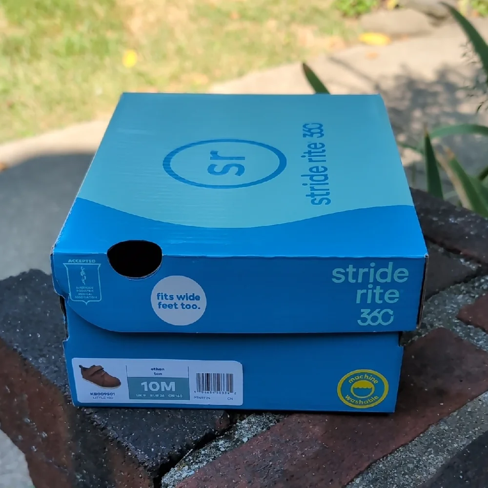 Stride Rite Kids Dress Shoes in Blue Box - Picture 7 of 7